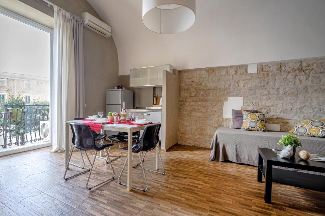 Winnili Apartments Trani Zewnętrze zdjęcie